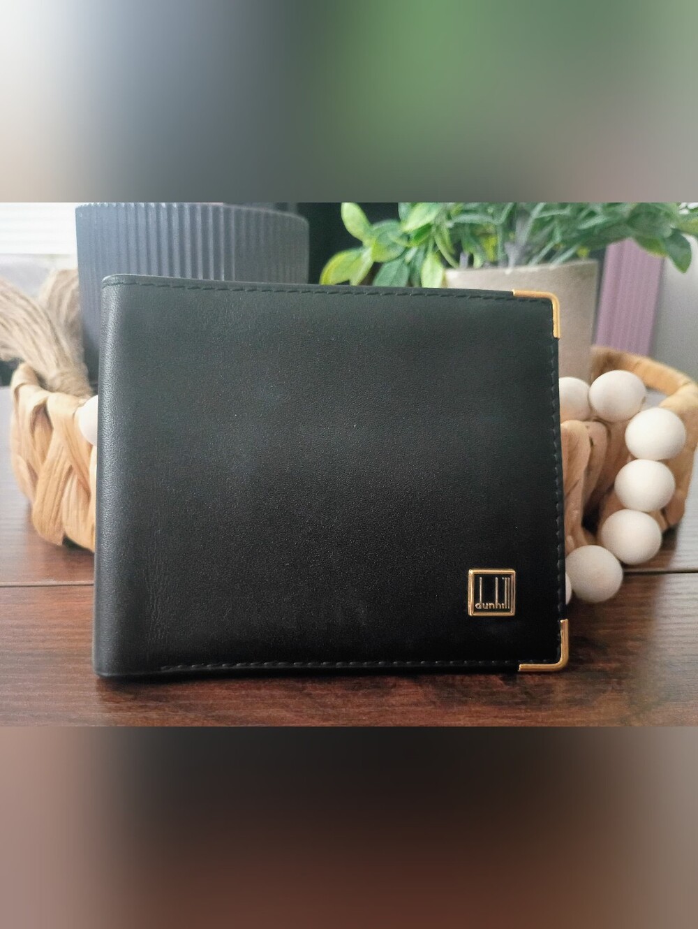 Dunhill Men's Black Leather Bi-Fold Wallet - Gold Corner Accents -  Excellent !